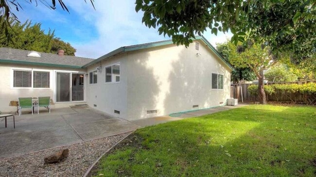 Building Photo - Union City 4 Bed | Master Suite | Perfect ...