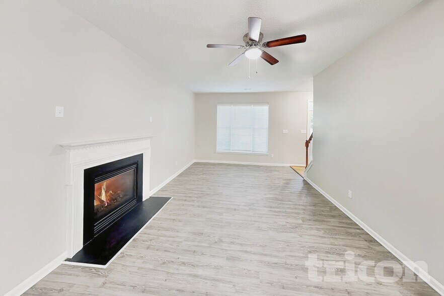 Building Photo - 1405 Wessex Ct