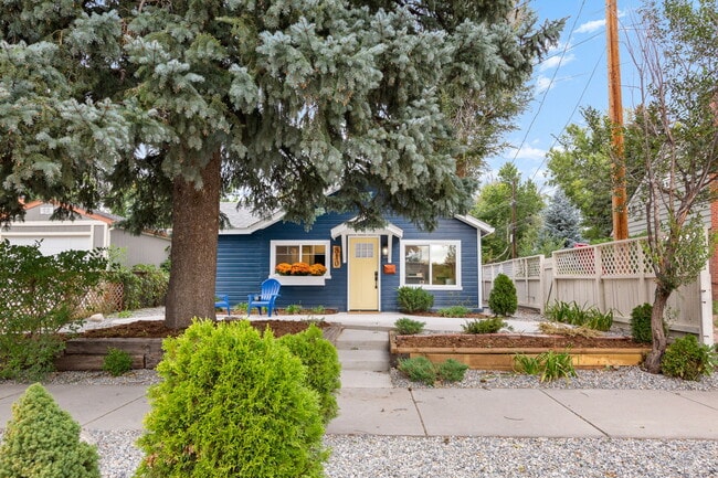 Building Photo - 810 E Espanola St