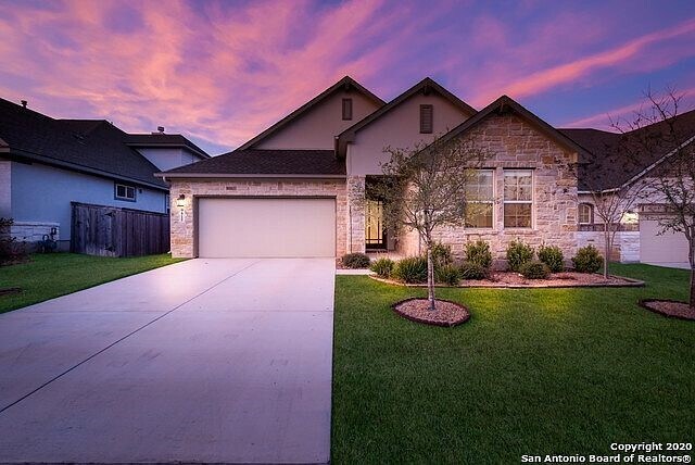 Beautiful Balcones Creek Community - 9815 Catell