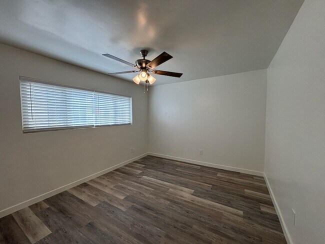 Building Photo - 5704 Wisteria Dr