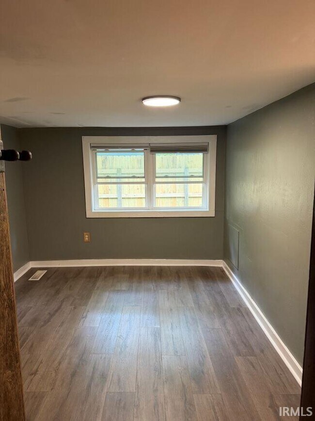 Building Photo - 5870 IN-46