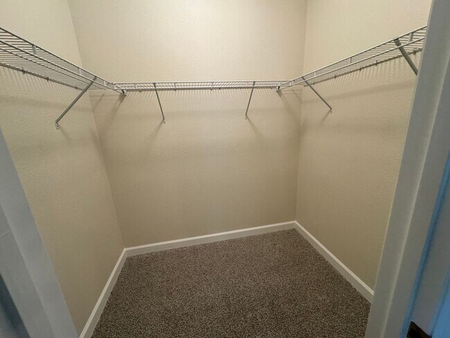 Building Photo - New Generation Stunning 1 Bed 1 Bath with ...