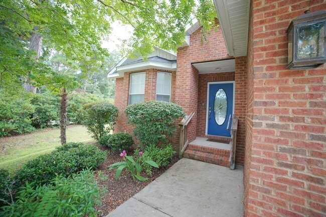Building Photo - 2400 Tippecanoe Ridge
