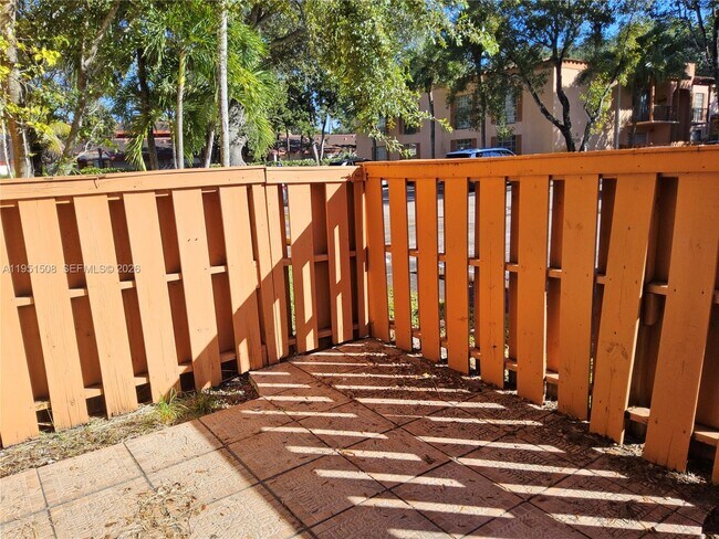 Building Photo - 7115 Miami Lakes Dr