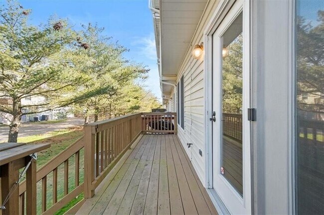 Building Photo - 102 Westbrooke Ln