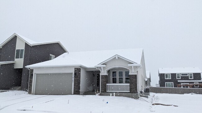 Primary Photo - 8260 Nat Love Dr