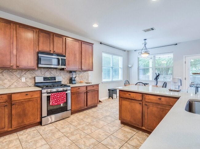 Building Photo - 734 Crane Canyon Pl