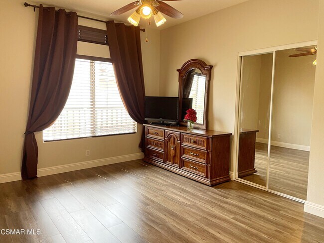 Building Photo - 4149 Flowerview Ct