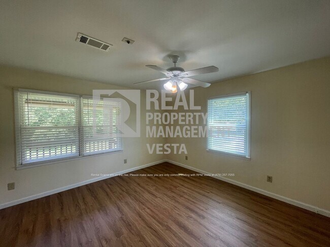 Building Photo - 6712 Hawkinsville Rd