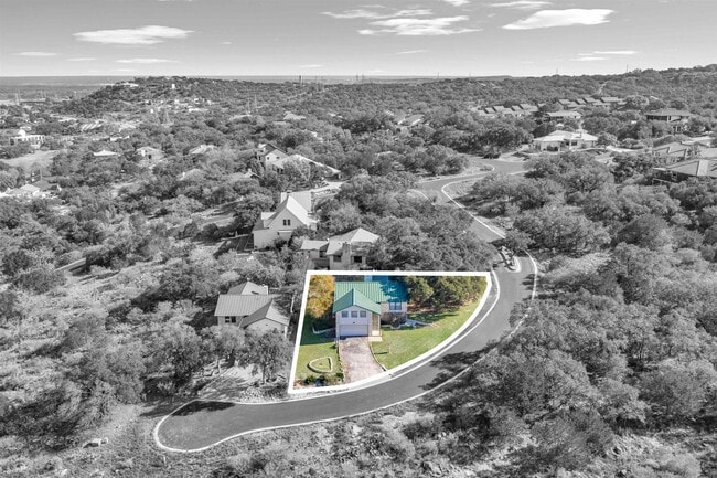 Building Photo - 708 Scarlet Sun