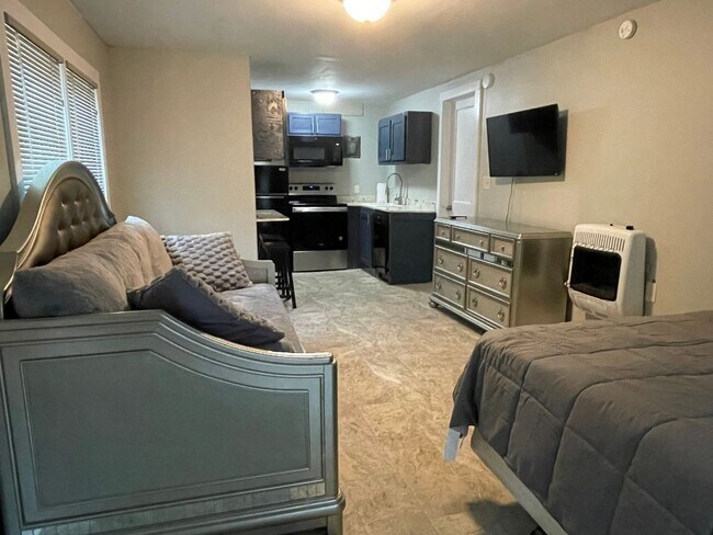 Building Photo - Studio apartment in Cairo, Georgia
