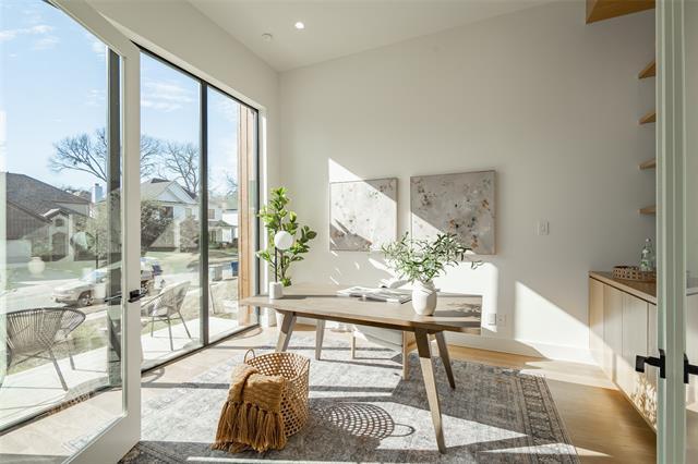 Building Photo - 7319 Casa Loma Ave