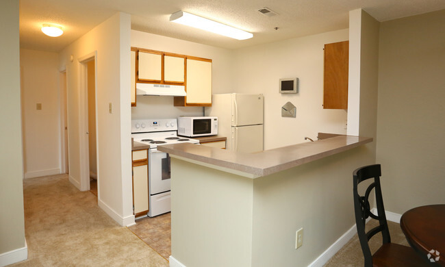 Kitchen - Seneca - Woodlake Village-Waterpointe Apartments