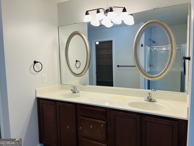 Building Photo - 445 Summerlin Blvd