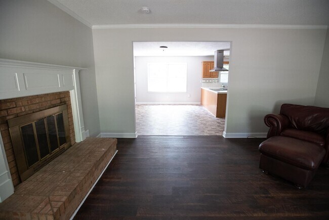 Building Photo - 9100 Nash Ave