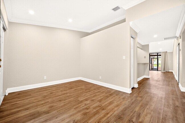 Building Photo - 921 NW 122nd Terrace