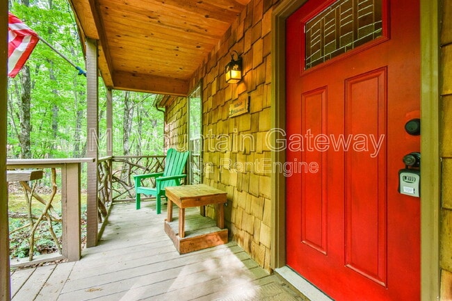 Building Photo - 1026 Satterfield Rd