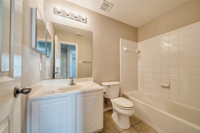 Building Photo - 2907 Hackamore Hollow Ln