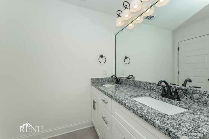 Building Photo - 3319 Old Hickory Blvd