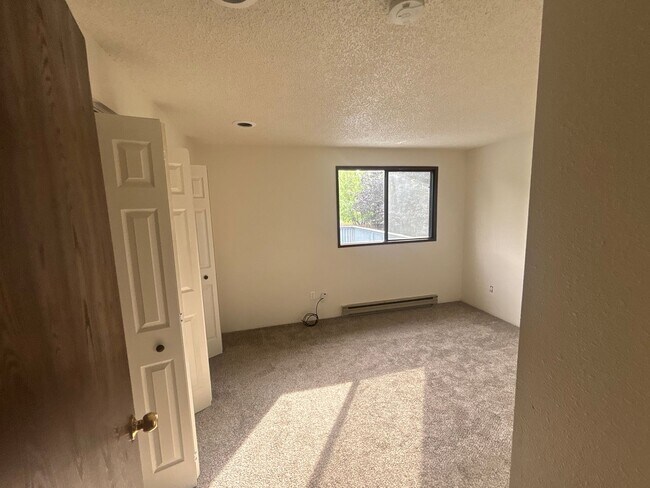 Building Photo - Charming 2 Bed, 2 Bath Home! *SPECIAL: $50...