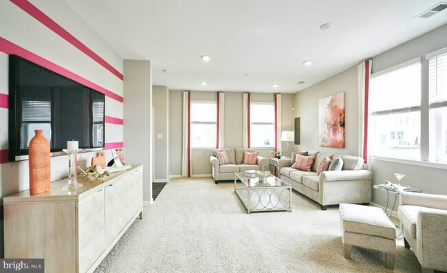 Building Photo - 511 Wood Duck Dr