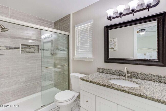 Building Photo - ** Brick Home in great neighborhood close to TAFB