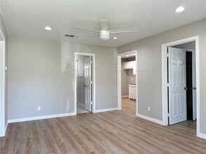 Building Photo - 510 Magnolia St