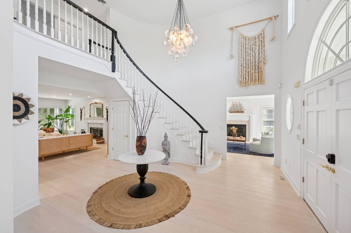 Building Photo - 15 Parrish Pond Ln