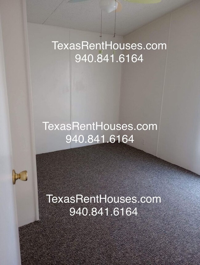 Building Photo - Cute home ready for you