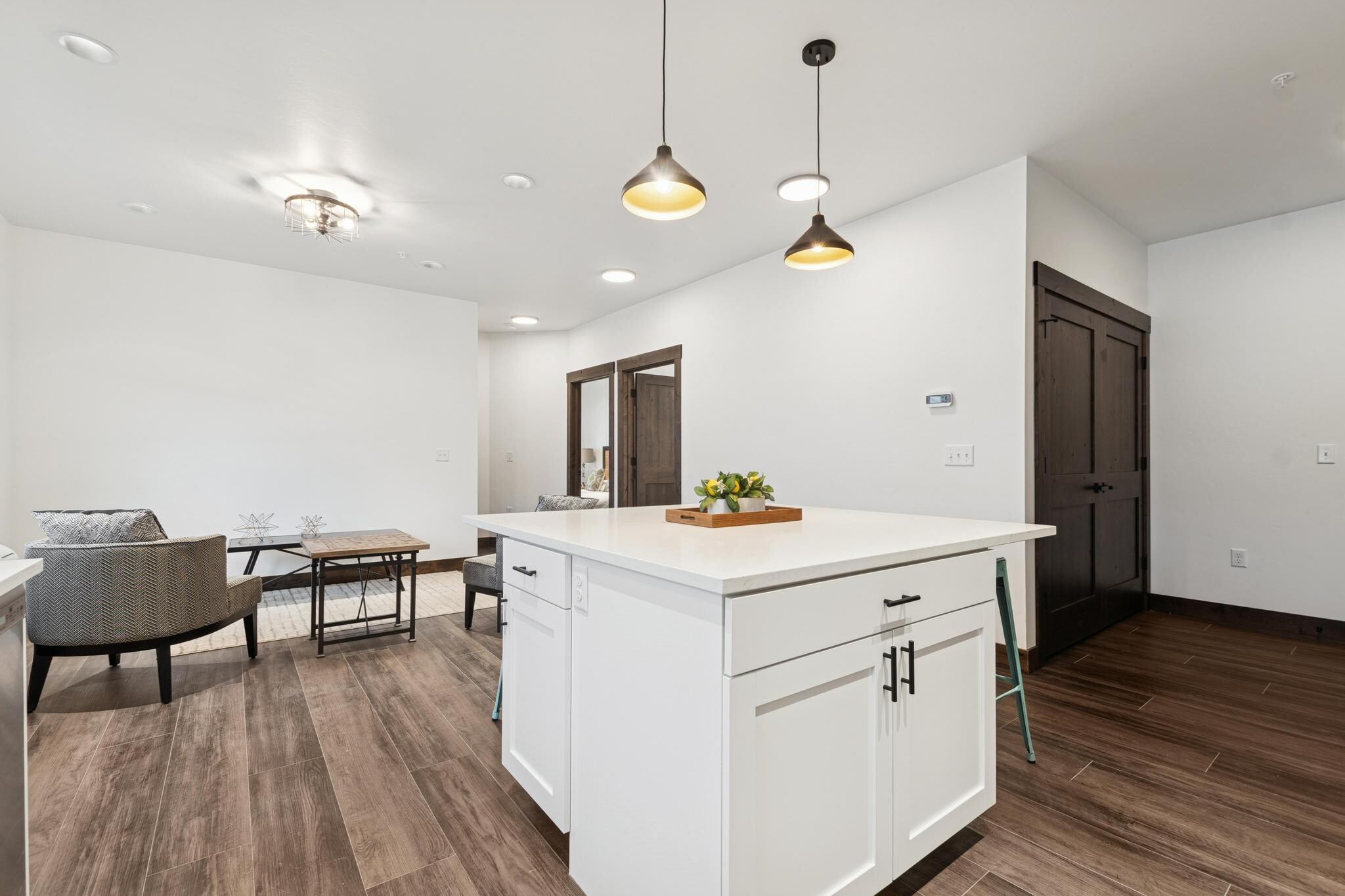 Building Photo - 1840 Baker Ave