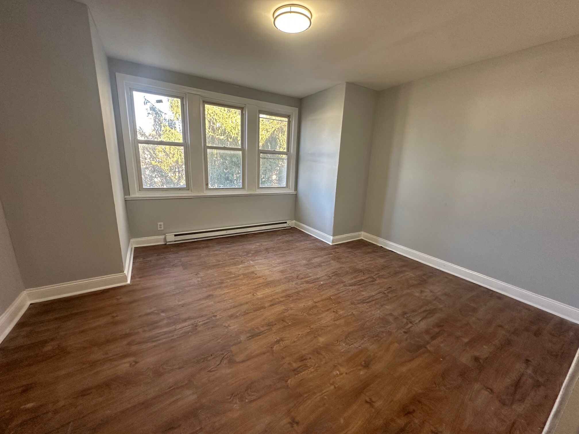 Building Photo - 5824 Florence Ave