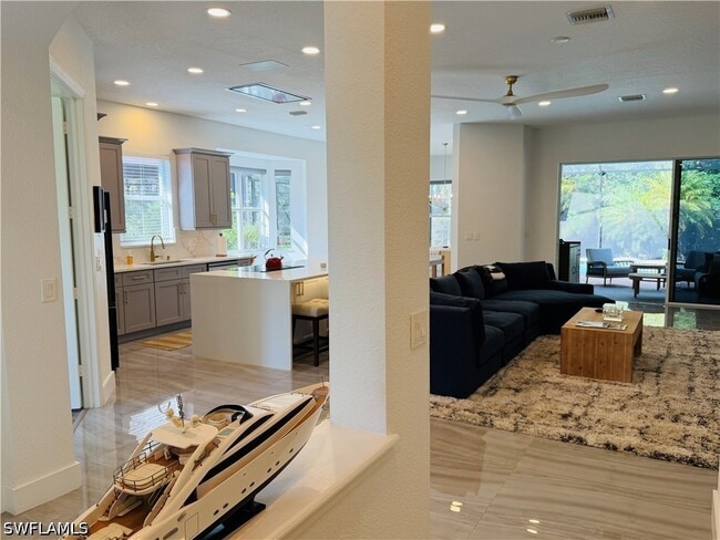 Building Photo - 6072 Highwood Park Ct