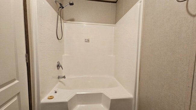 Building Photo - 5434 S Kansas St