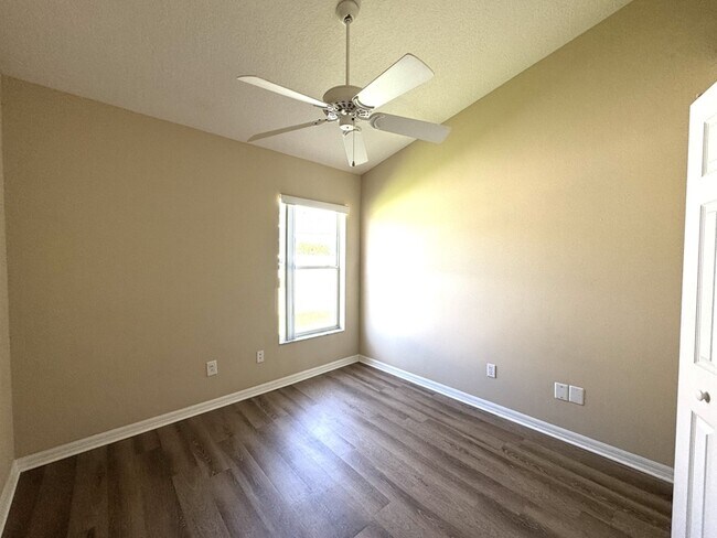 Building Photo - 4952 Hook Hollow Cir
