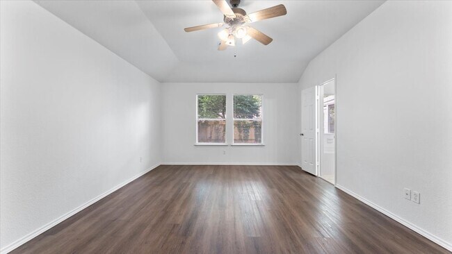 Building Photo - 111 N Misty Dawn Dr