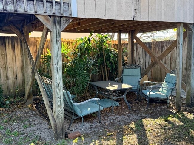 Building Photo - 1908 20th Ave N