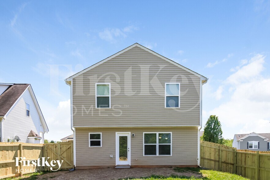 Building Photo - 545 Lakewood Glen Ct