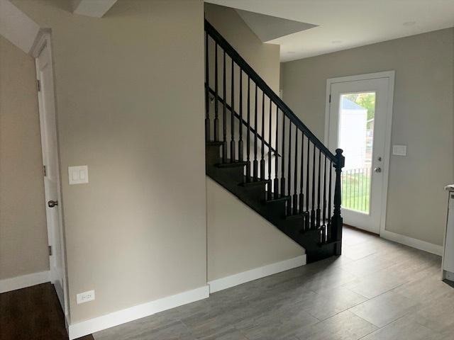 Building Photo - 825 Albert Ave