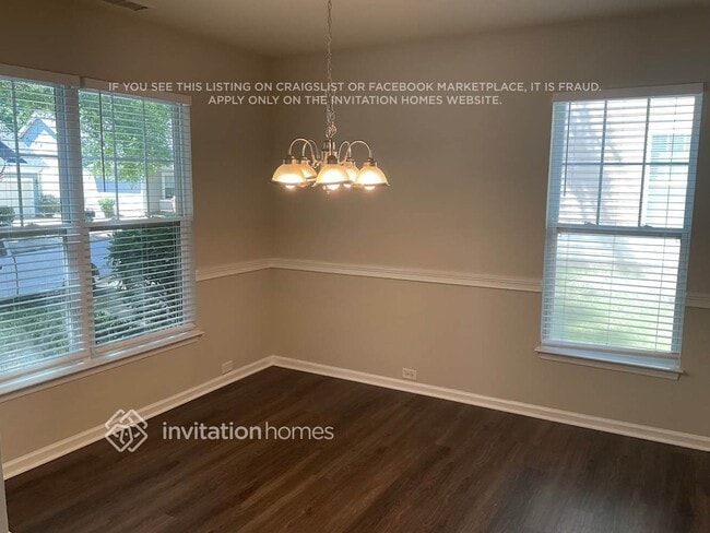 Building Photo - 15604 Carrington Ridge Dr