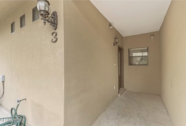 Building Photo - 5501 N Stanton St