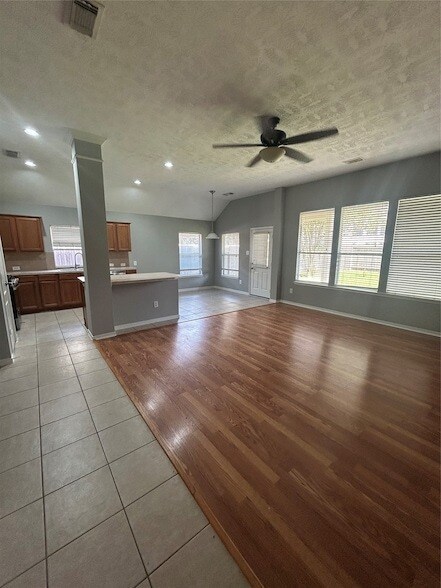 Building Photo - 9518 Brackenton Crest Dr