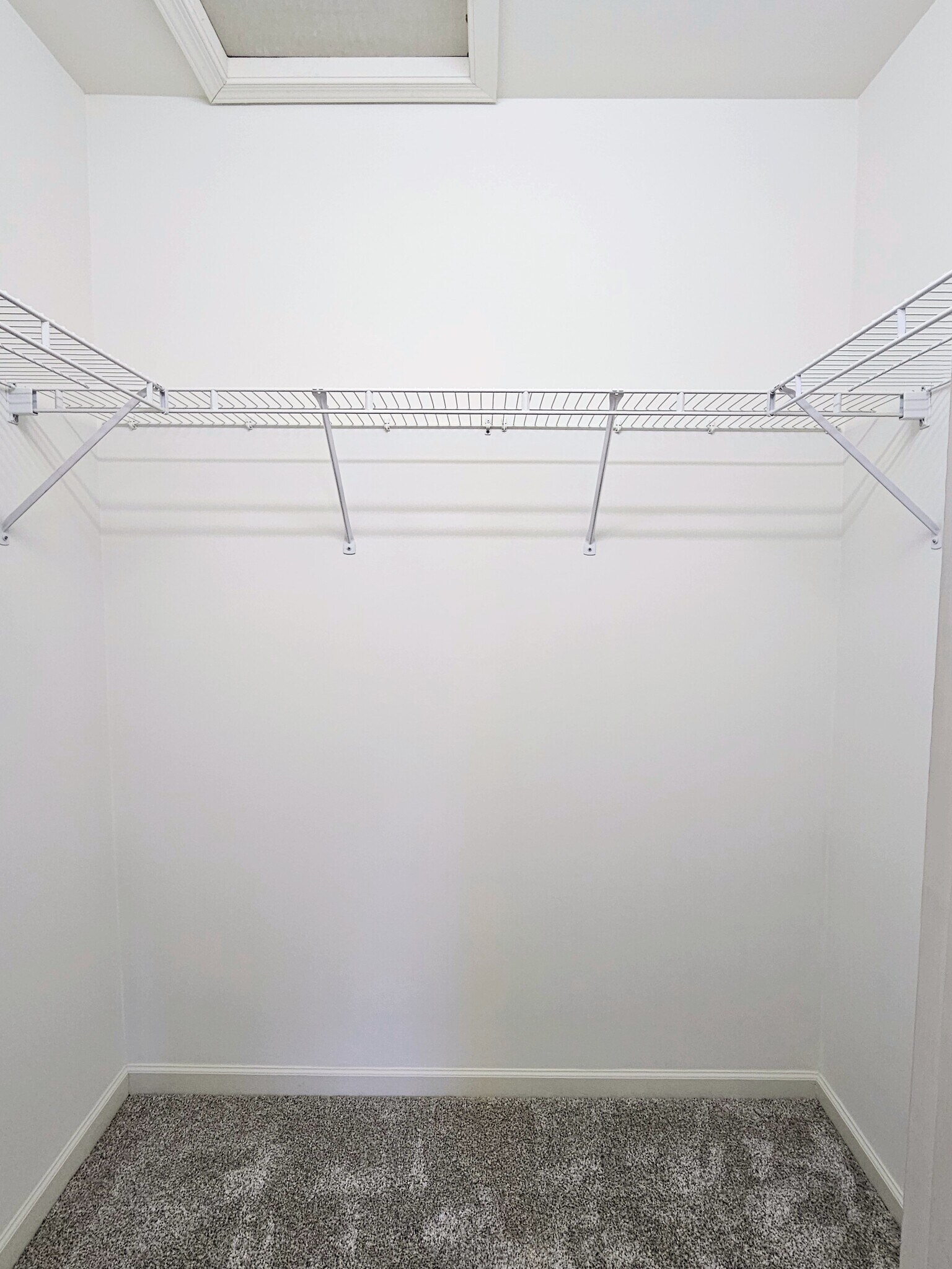 Building Photo - 107 Acorn Ln