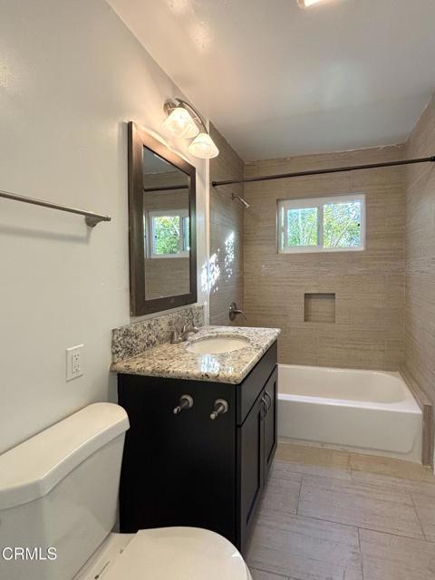 Building Photo - 1552 Atchison St