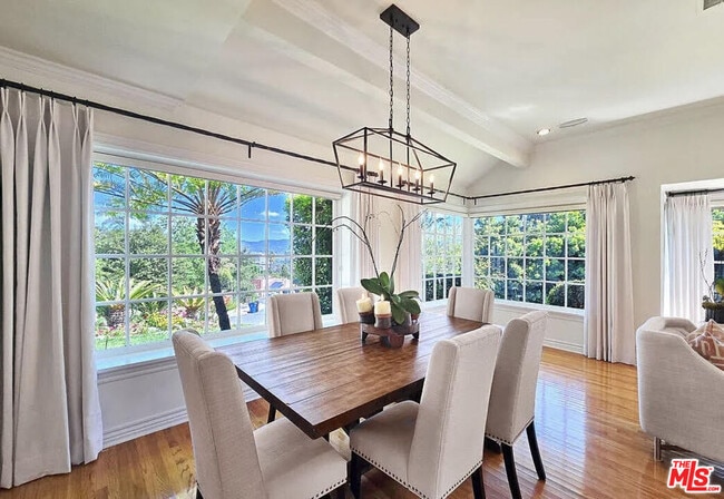 Building Photo - 3690 Crownridge Dr