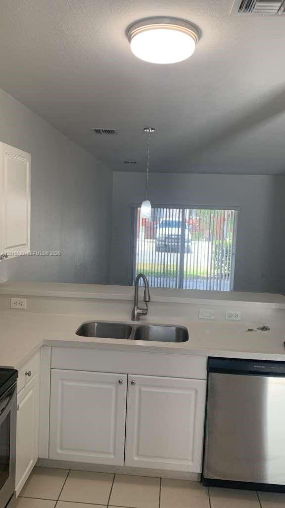 Building Photo - 17347 NW 7th Ave