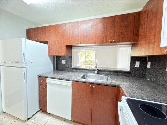 Building Photo - 2216 NW 135th Terrace