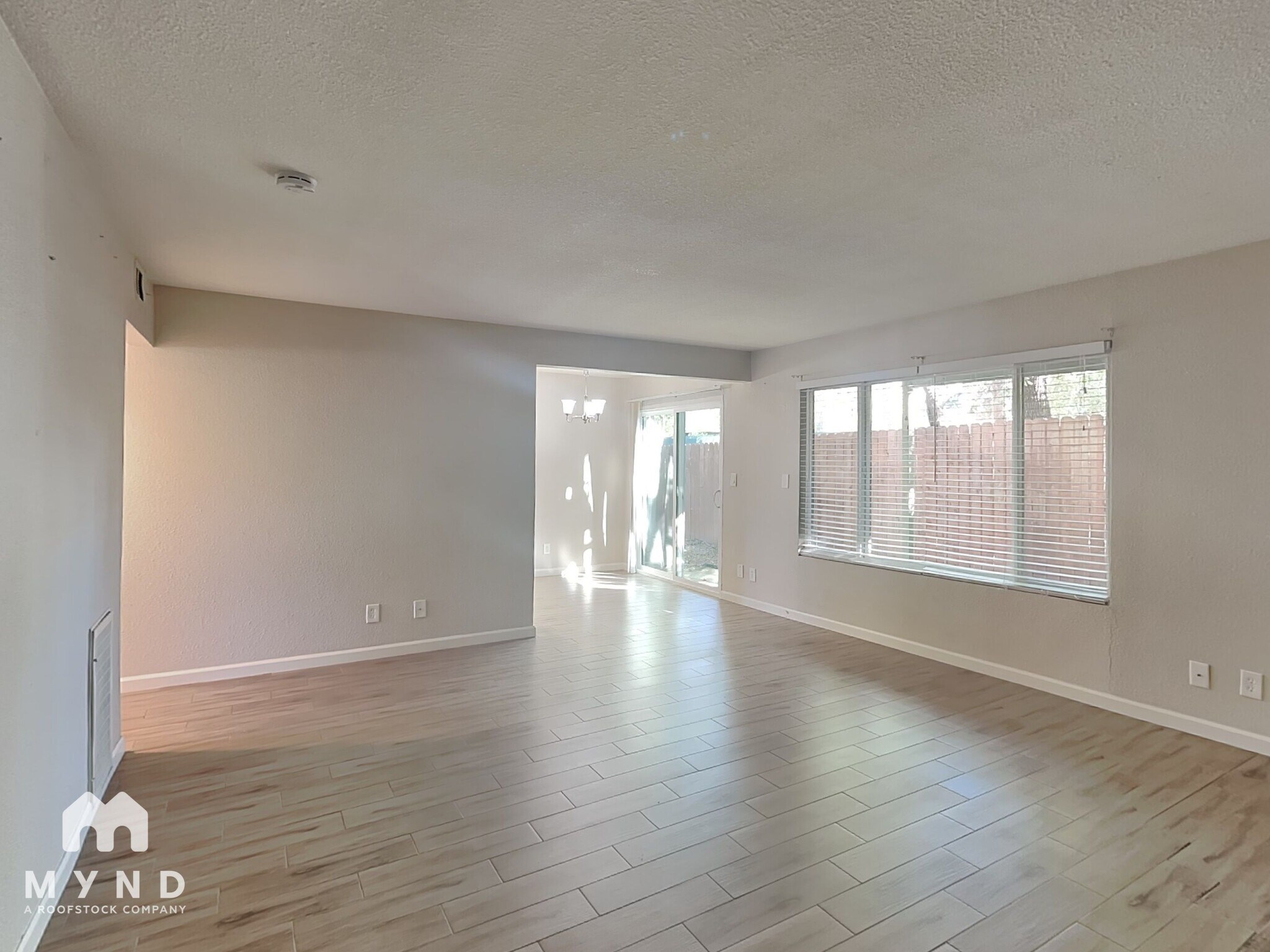 Building Photo - 2336 Villanova Cir