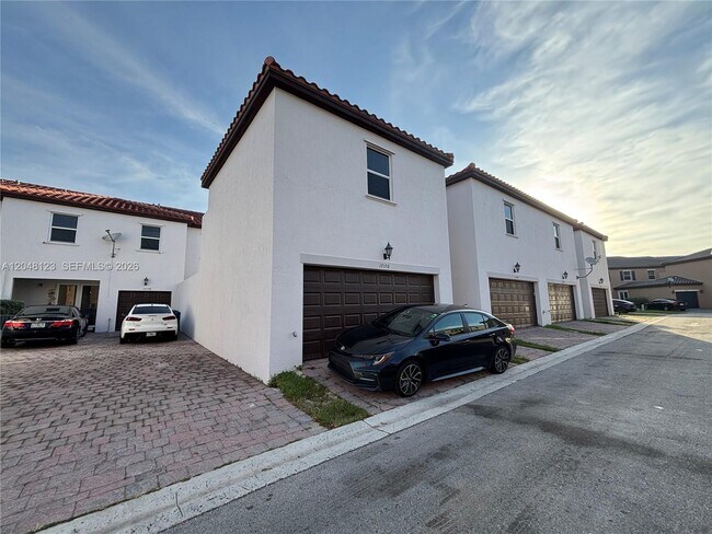 Building Photo - 17170 SW 93rd St