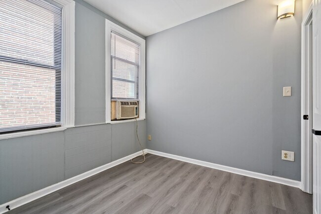 Building Photo - 22 Bedford Square